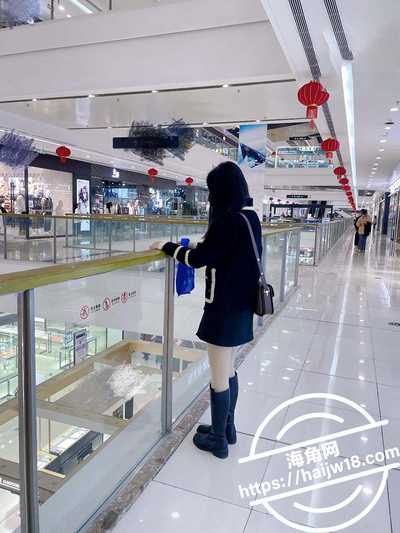 强奸少妇邻居21跟美⼥少妇邻居逛商场没忍住试⾐间操了她1 强奸少妇邻居21跟美⼥少妇邻居逛商场没忍住试⾐间操了她1