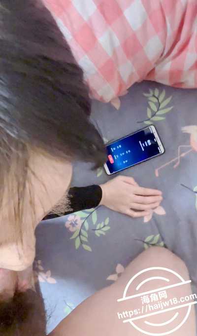 强奸少妇邻居27操美⼥邻居的时候被她⽼公查岗17