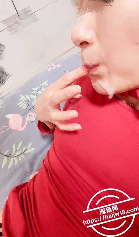 强奸少妇邻居25美⼥少妇邻居说以后不让她⽼公操只让我操5