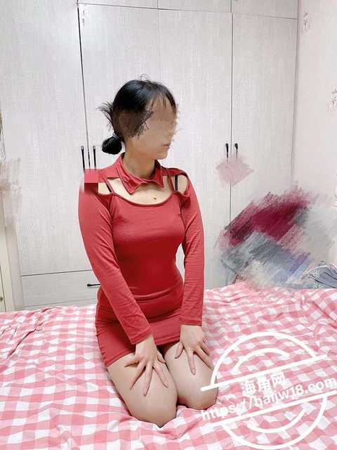 强奸少妇邻居26给少妇邻居按摩把她上了1 强奸少妇邻居26给少妇邻居按摩把她上了1