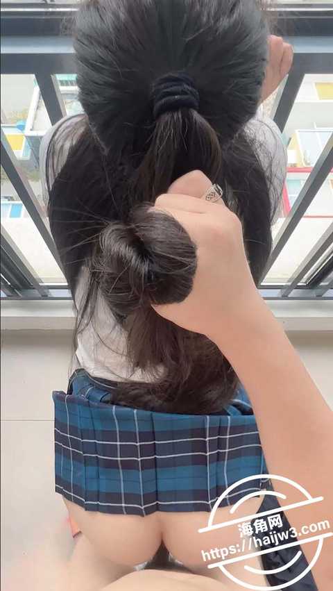 落地窗前爆虐jk妹妹16